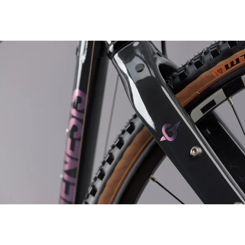 2023 Genesis Croix De Fer 50 Gravel Bike in Black-3