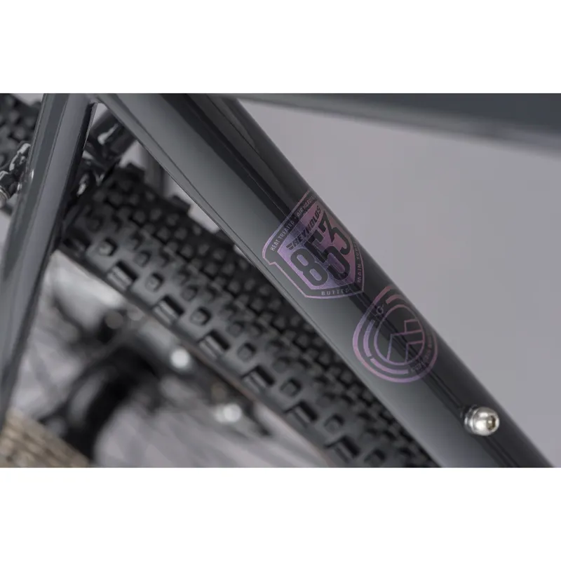 2023 Genesis Croix De Fer 50 Gravel Bike in Black-5