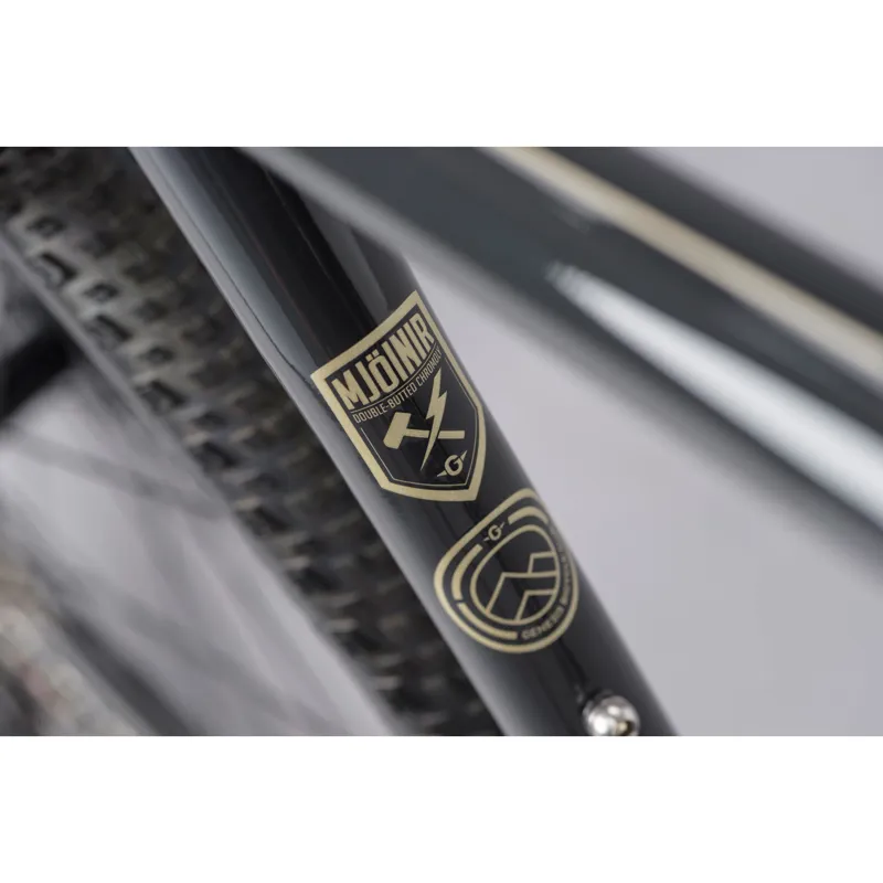 2023 Genesis Croix De Fer 10 Gravel Bike in Black-7