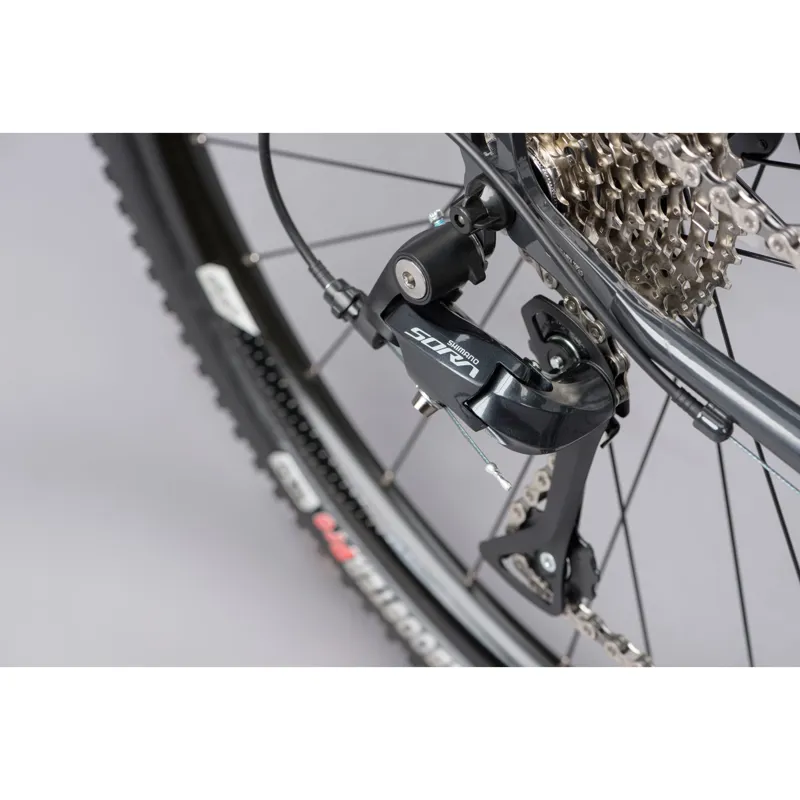 2023 Genesis Croix De Fer 10 Gravel Bike in Black-8