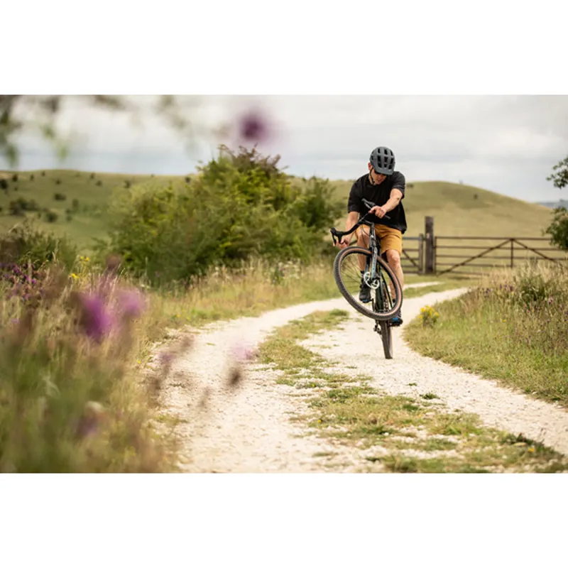 2022 Genesis Fugio 10 Aluminium Gravel Bike in Green-11