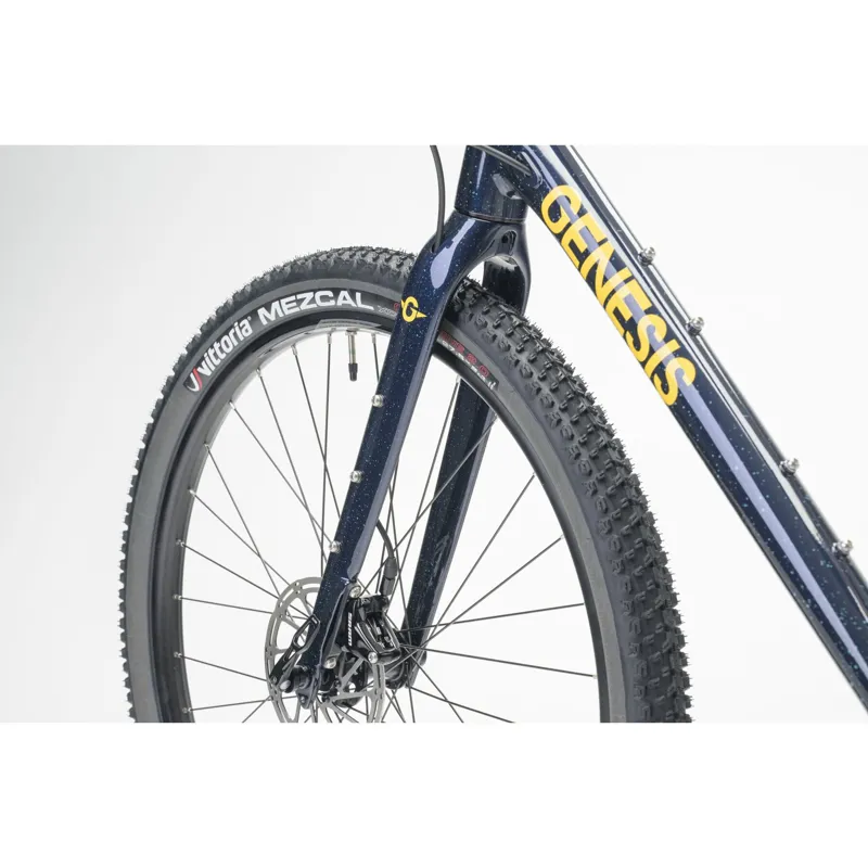 2023 Genesis Fugio 30 Aluminium Gravel Bike in Blue-8