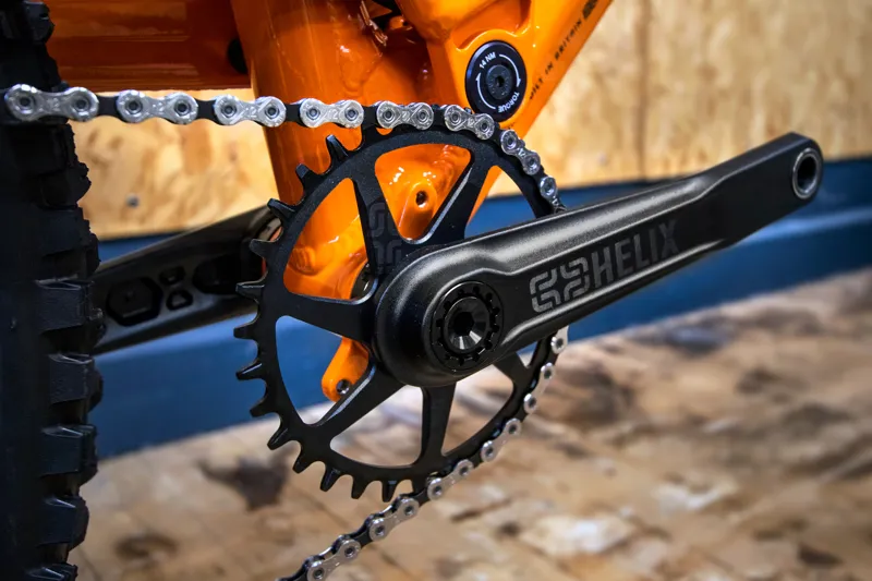 Orange Switch 7 Pro - Large - 2023-6