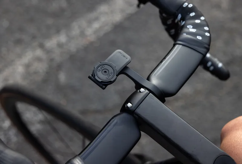 Quad Lock Mount Out Front Mount Pro V2 in Black-2