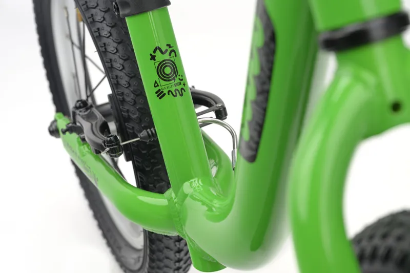 Ridgeback Scoot XL Balance Bike in Go Go Green-3