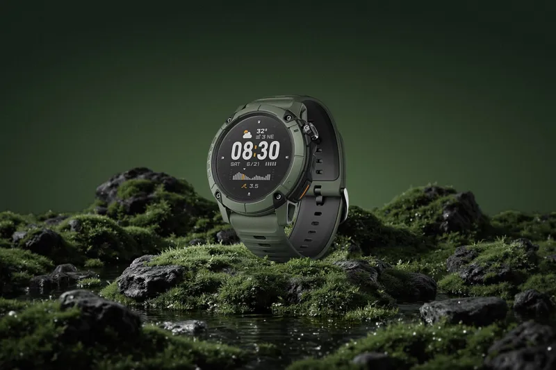 Coros Nomad GPS Watch in Green-5