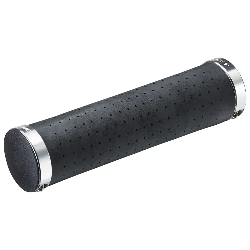 Ritchey Classic 130mm Handlebar Grips in Black