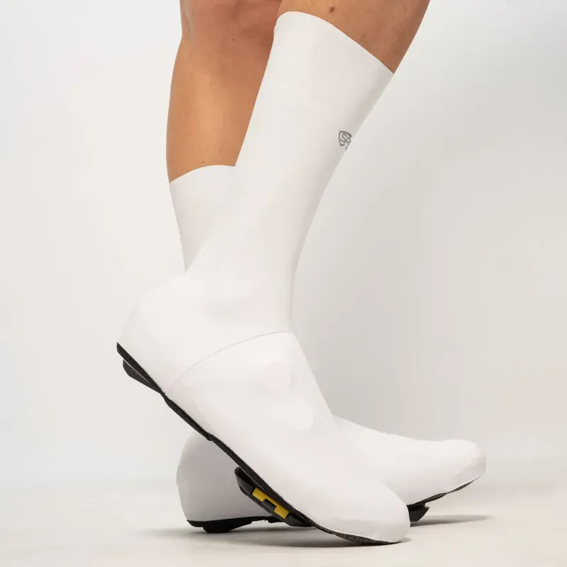 Spatzwear Aquasokz Hi Aero Oversocks in White