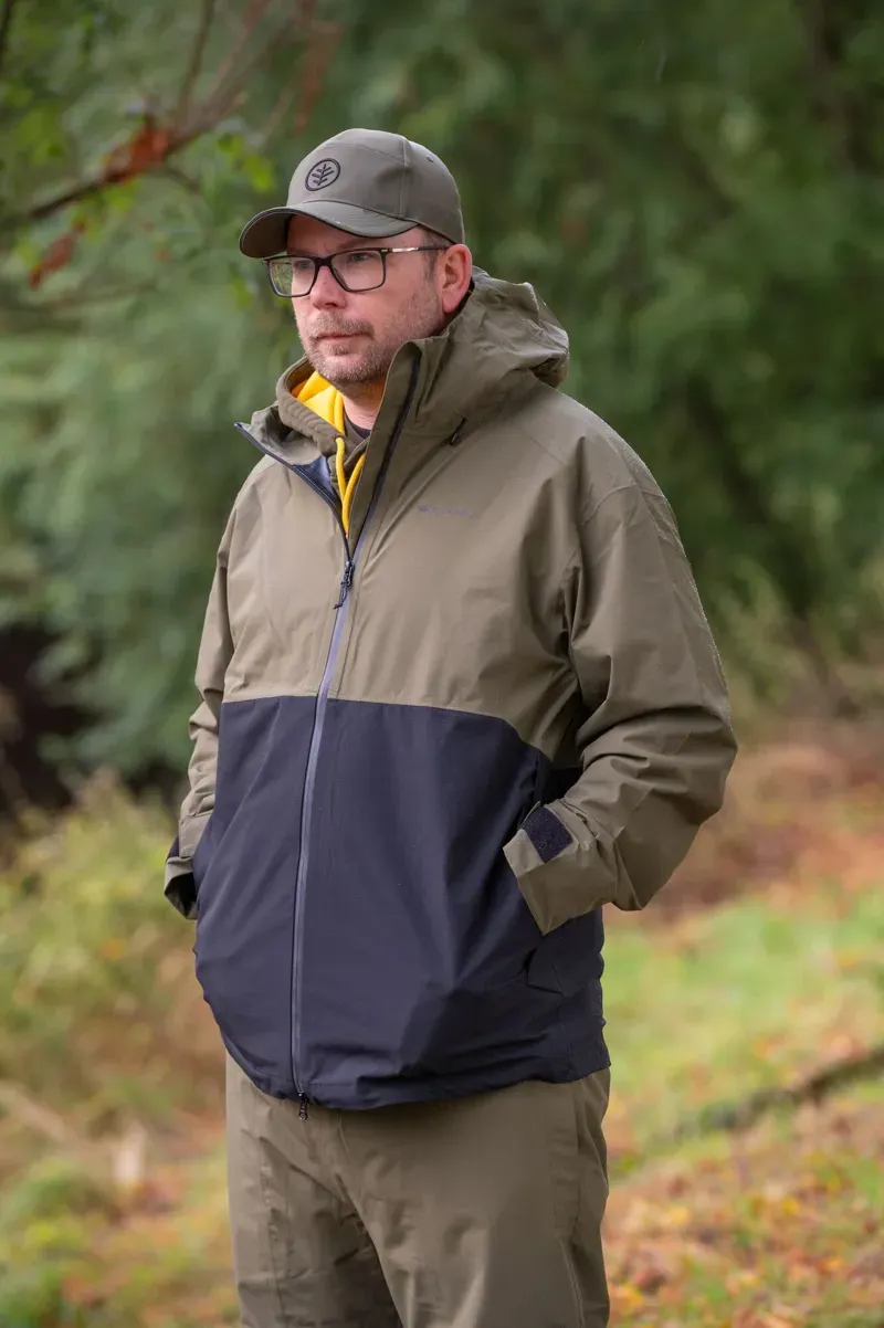 Madison Waterproof Jacket in Olive/Black-2